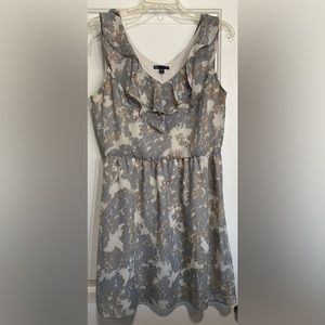 Grey patterned size 10 Gap dress